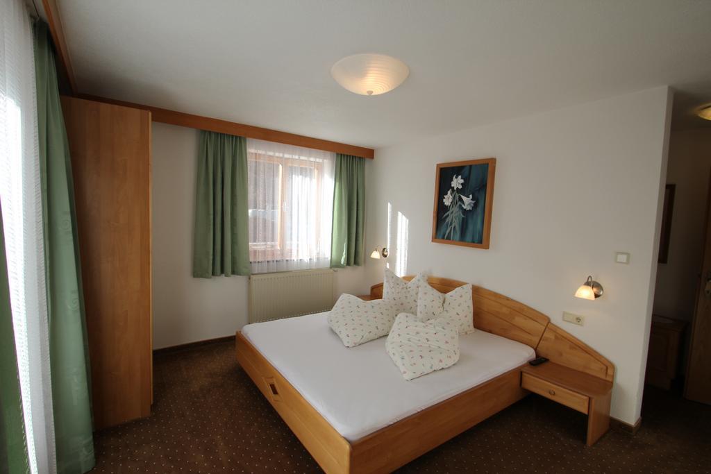 Waldhof Villa Umhausen Bagian luar foto